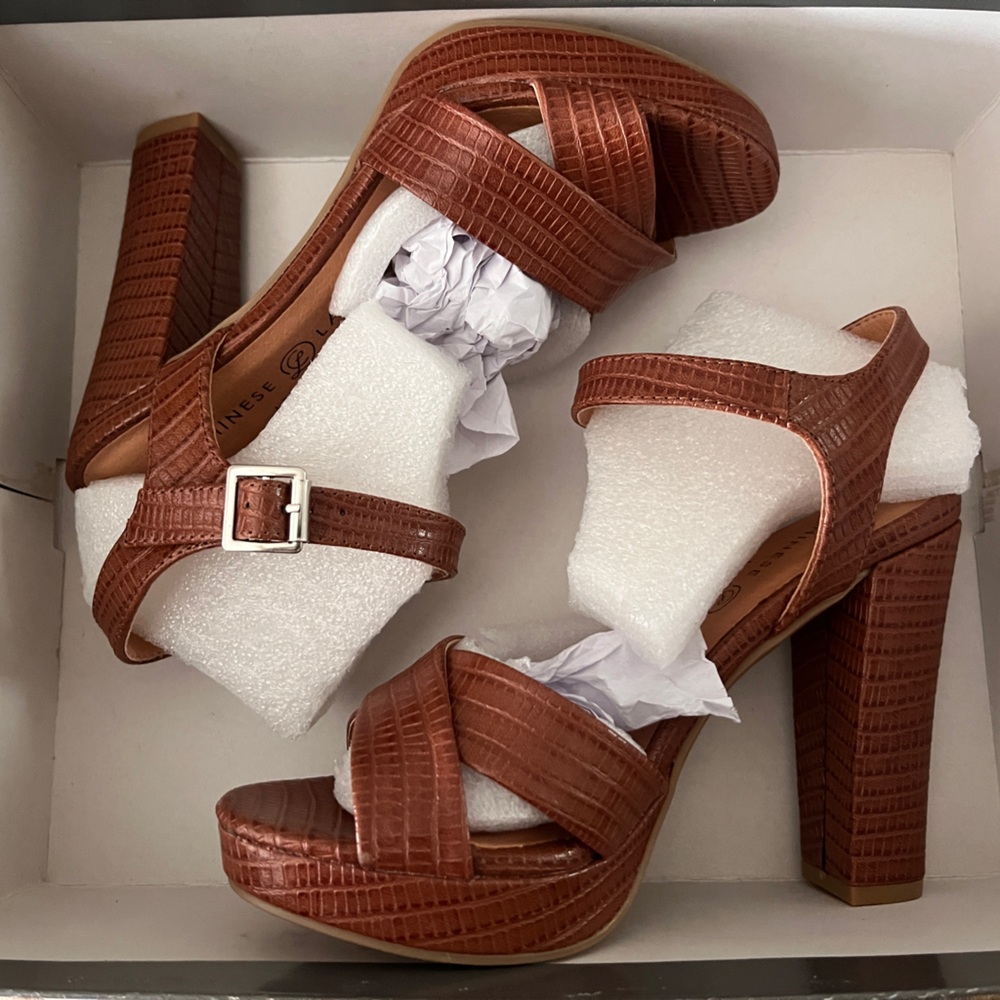Chinese Laundry Brown Croc-Embossed Platform Block Heel Sandals